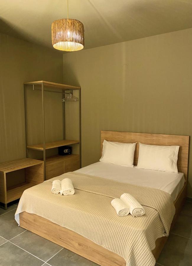 Mareleon Camping Ofrínion Extérieur photo