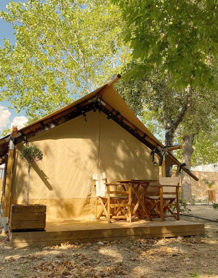 Mareleon Camping Ofrínion Extérieur photo