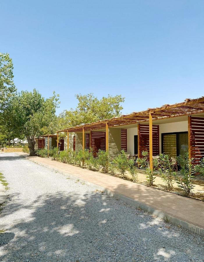 Mareleon Camping Ofrínion Extérieur photo