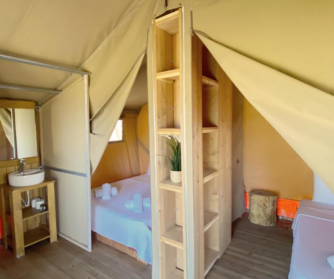 Mareleon Camping Ofrínion Extérieur photo